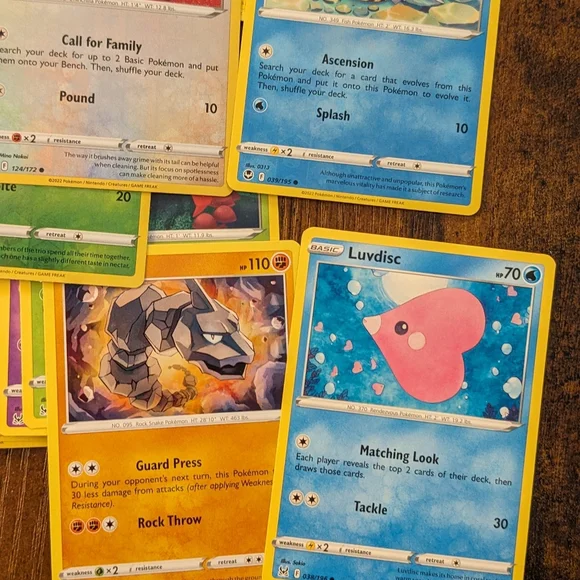 200 Pokemon Cards Lot - Pokemon Trading Cards Collection Sword And Shield bulk - Picture 5 of 15